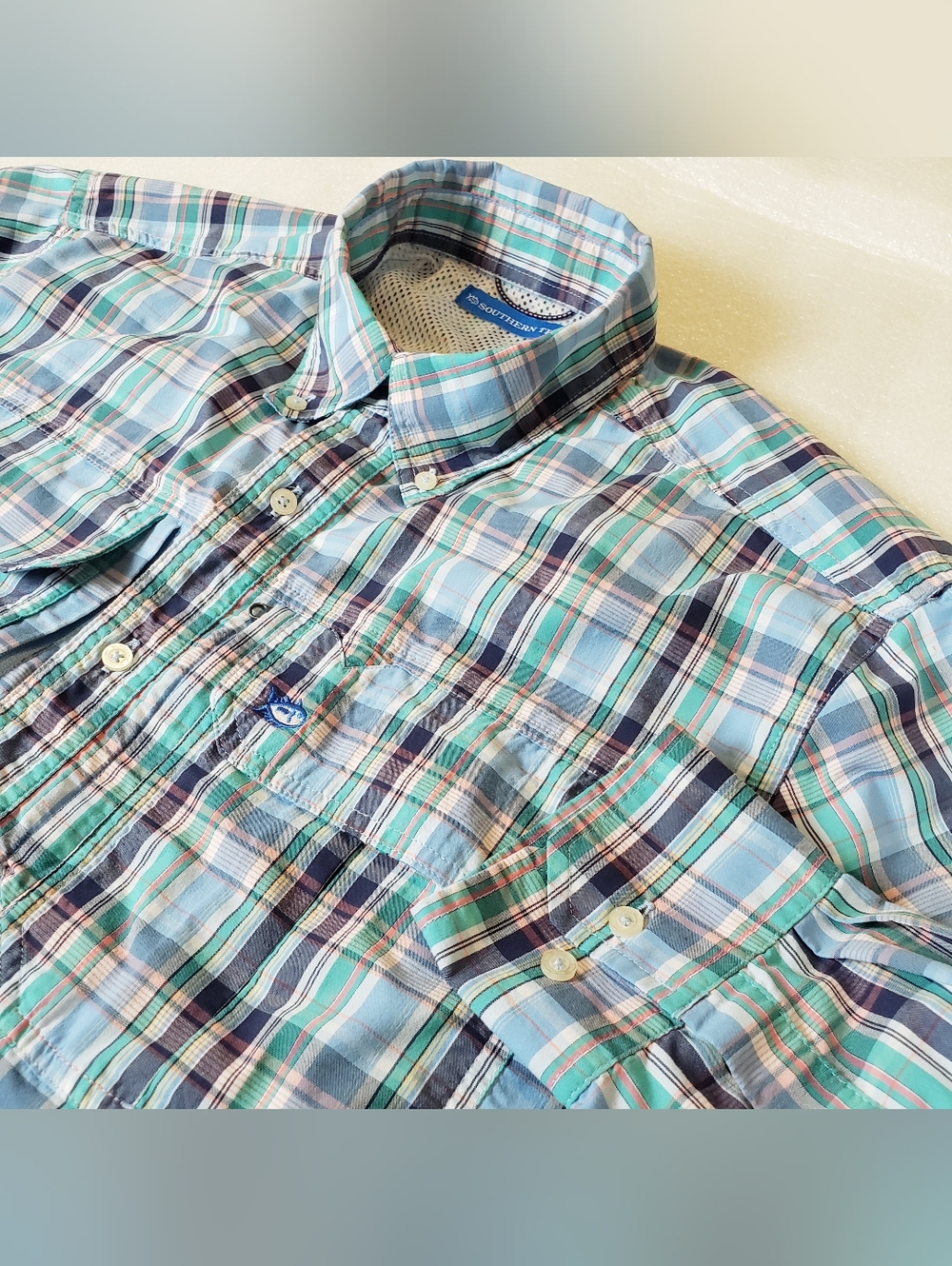 Southern Tide Mens Medium  Performance Plaid Shirt Vented Fishing Hiking Camping